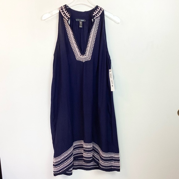 NWT Aqua Bloomingdale’s Embroidered Sleeveless Shift Dress - Navy - M - Picture 1 of 7